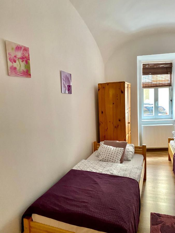 Grande Familia Apartman Lägenhet Eger Exteriör bild